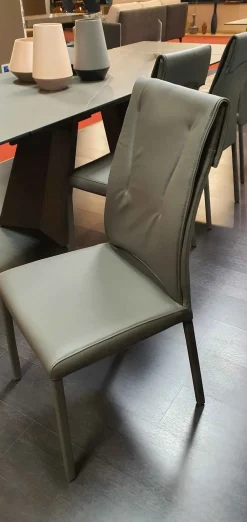 Ozzio Sedia Luxy da soggiorno realizzata in pelle scontata del 81%- Sedie