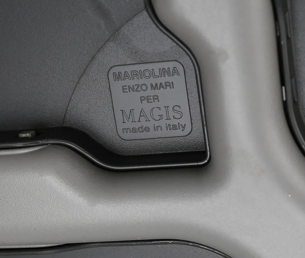 Sedia Mariolina con uno sconto vantaggioso^Magis Hot