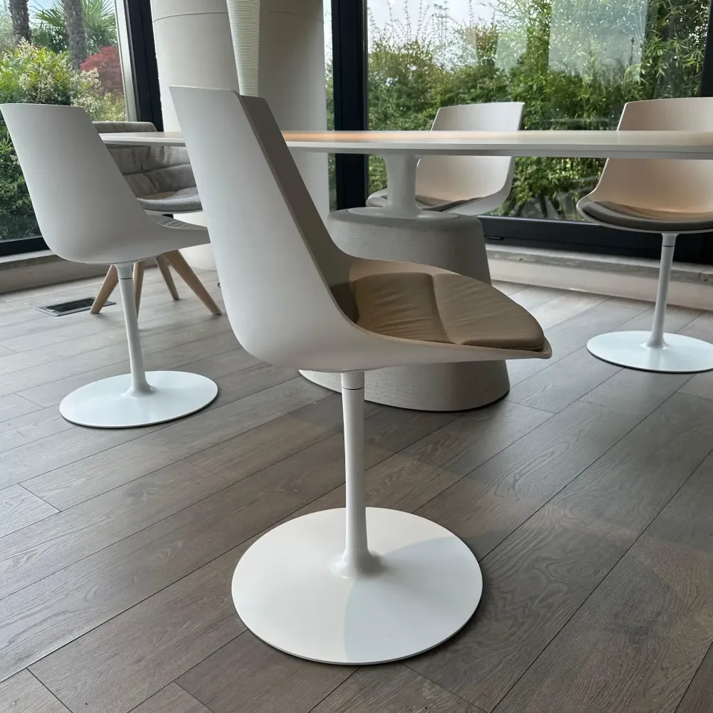 Online SEDIA Flow a PREZZO OUTLET Sedie