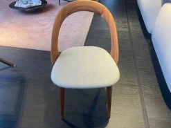 Hot Sedia modello Ester di : richiedi il prezzo Sedie