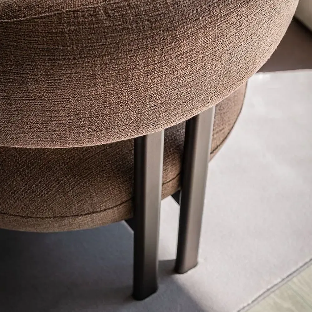 Online Sedia modello Greta lounge di : scopri il prezzo riservato Sedie