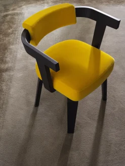 Molteni & C Sedia modello Porta volta  con braccioli di- Sedie