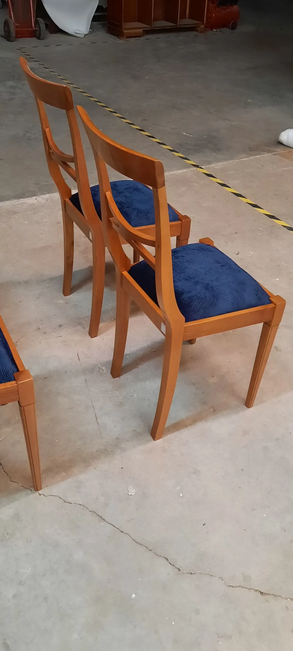 Sedia Modello quadrifogli di in OFFERTA OUTLET -68%^Mobilificio Bellutti Sale