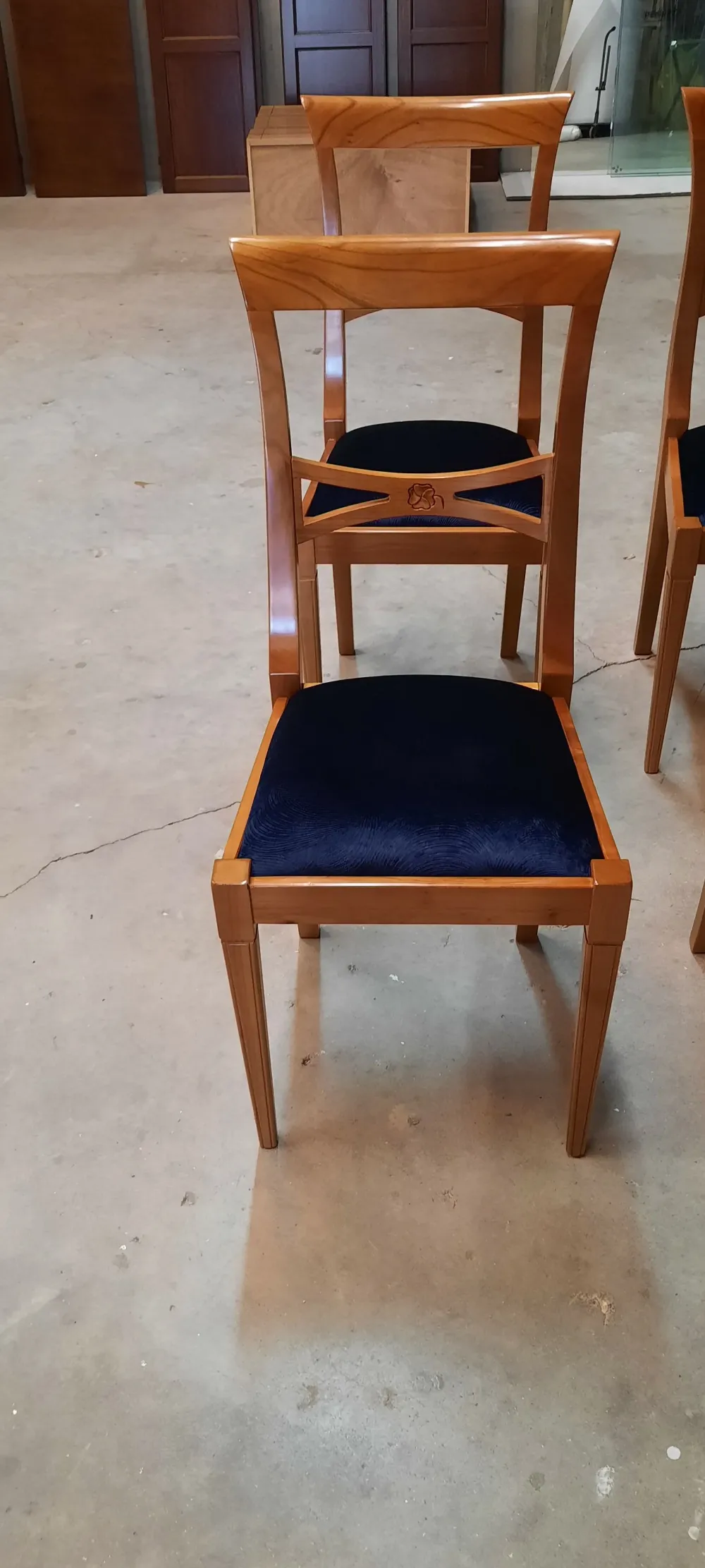 Sedia Modello quadrifogli di in OFFERTA OUTLET -68%^Mobilificio Bellutti Sale