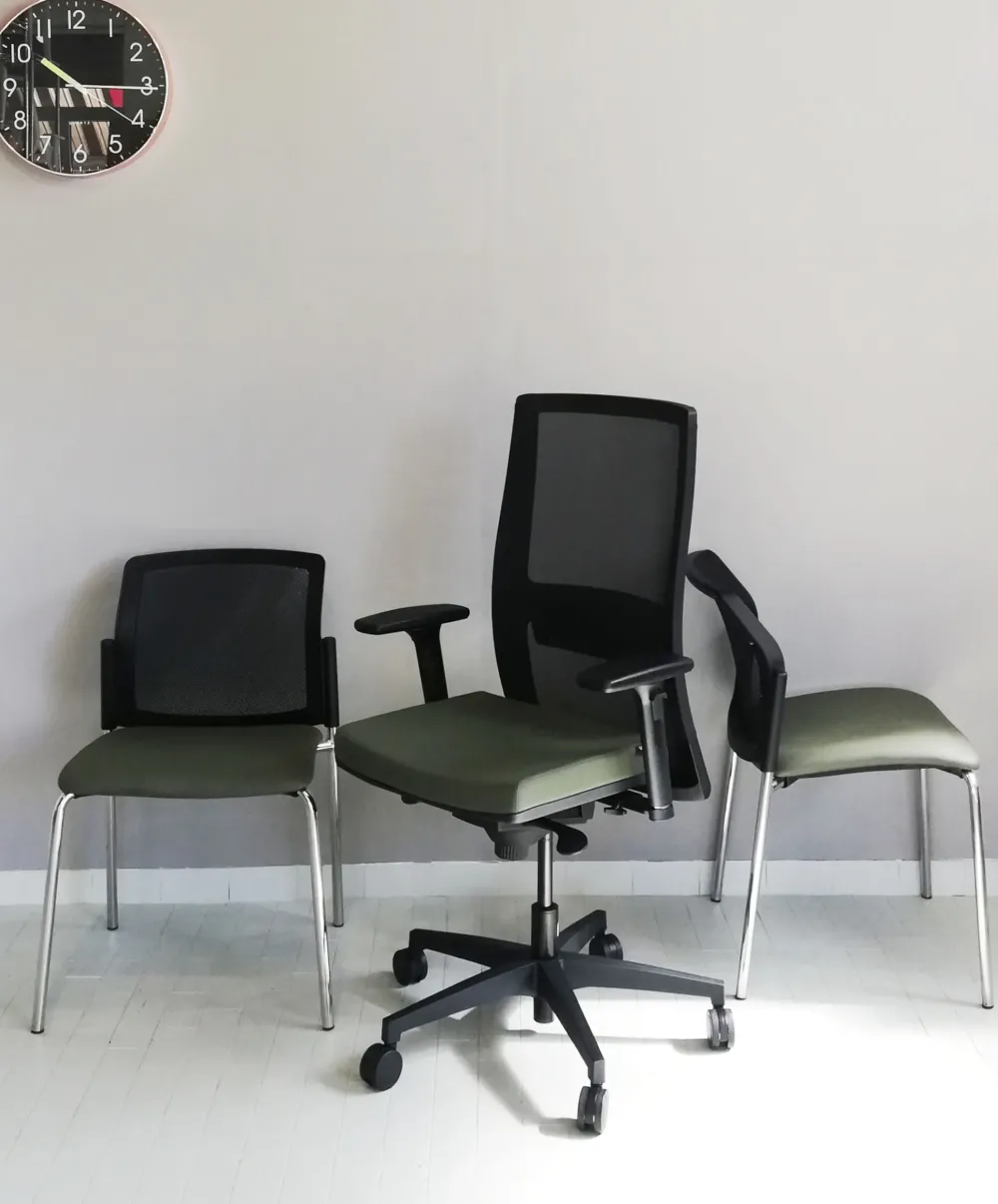 New Sedia operativa in ecopelle Hello rete + 2 sedie visitatore con forte sconto Arredo Ufficio