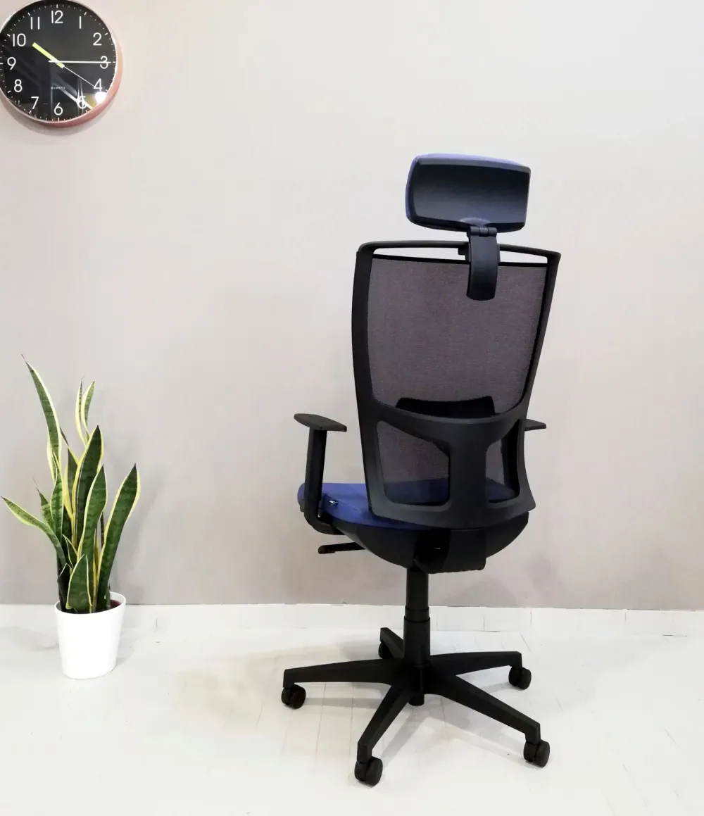 Clearance Sedia operativa in ecopelle Ciak rete con poggiatesta con forte sconto Arredo Ufficio