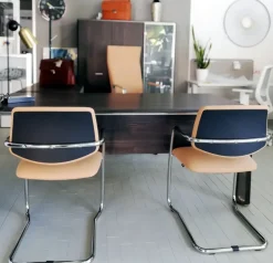 Sedia operativa in ecopelle Athena direzionale + 2 sedie slitta con forte sconto^Las Mobili Outlet