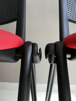 Outlet Sedia operativa modello Cast rete + 2 sedie attesa in ecopelle ad un prezzo speciale Arredo Ufficio