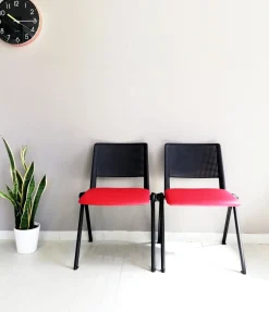 Outlet Sedia operativa modello Cast rete + 2 sedie attesa in ecopelle ad un prezzo speciale Arredo Ufficio