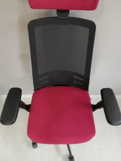 Las Mobili Sedia operativa modello Rassegna rete con poggiatesta in altro ad un prezzo davvero conveniente- Arredo Ufficio