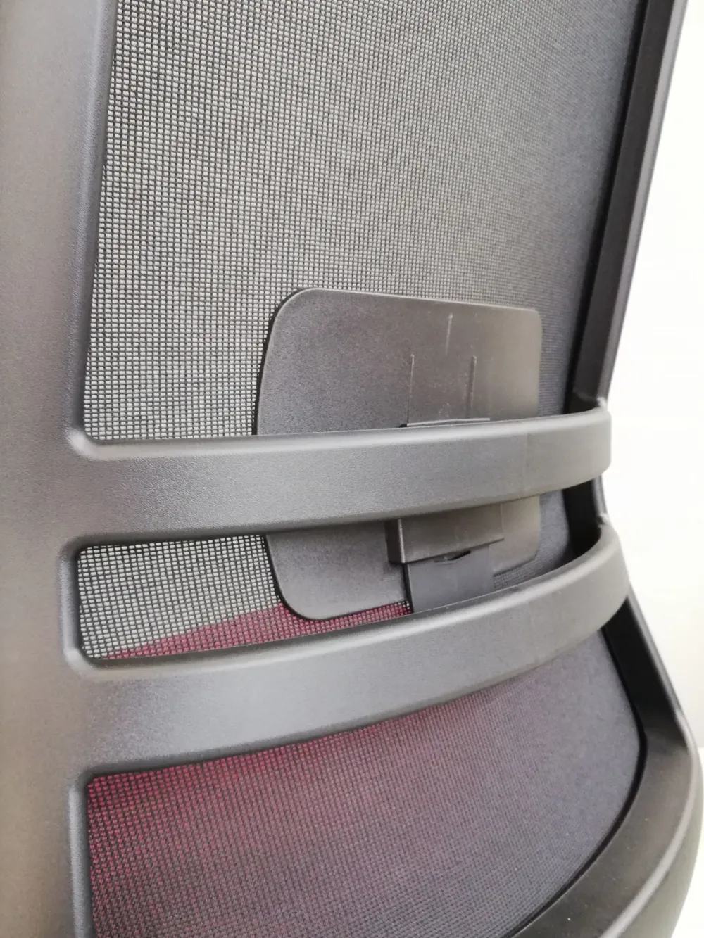 Las Mobili Sedia operativa modello Rassegna rete con poggiatesta in altro ad un prezzo davvero conveniente- Arredo Ufficio