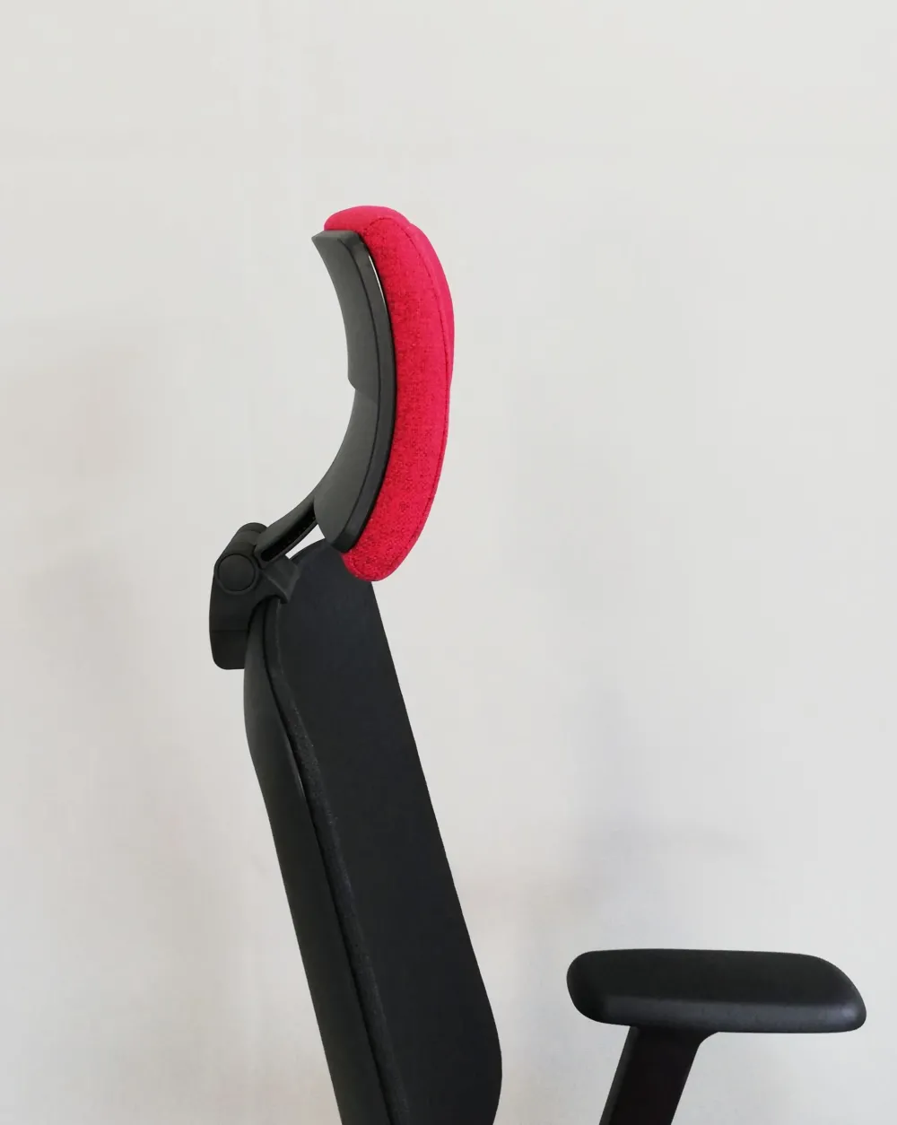 Las Mobili Sedia operativa modello Rassegna rete con poggiatesta in altro ad un prezzo davvero conveniente- Arredo Ufficio