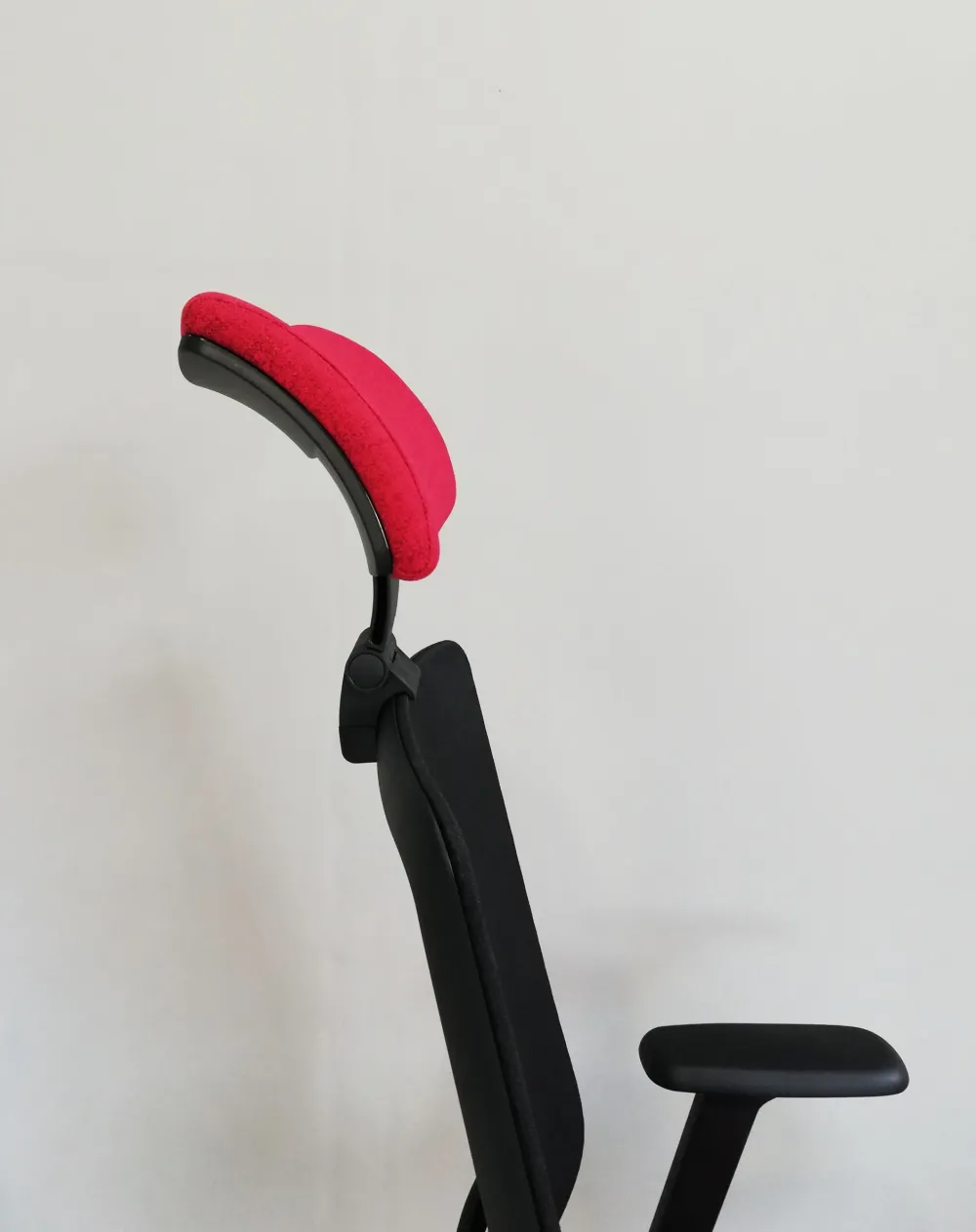 Las Mobili Sedia operativa modello Rassegna rete con poggiatesta in altro ad un prezzo davvero conveniente- Arredo Ufficio