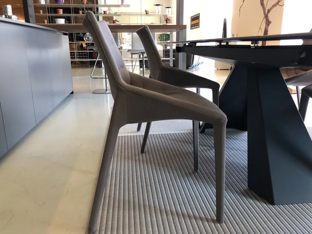 Molteni & C Sedia poltroncina Outline a prezzo ribassato- Sedie