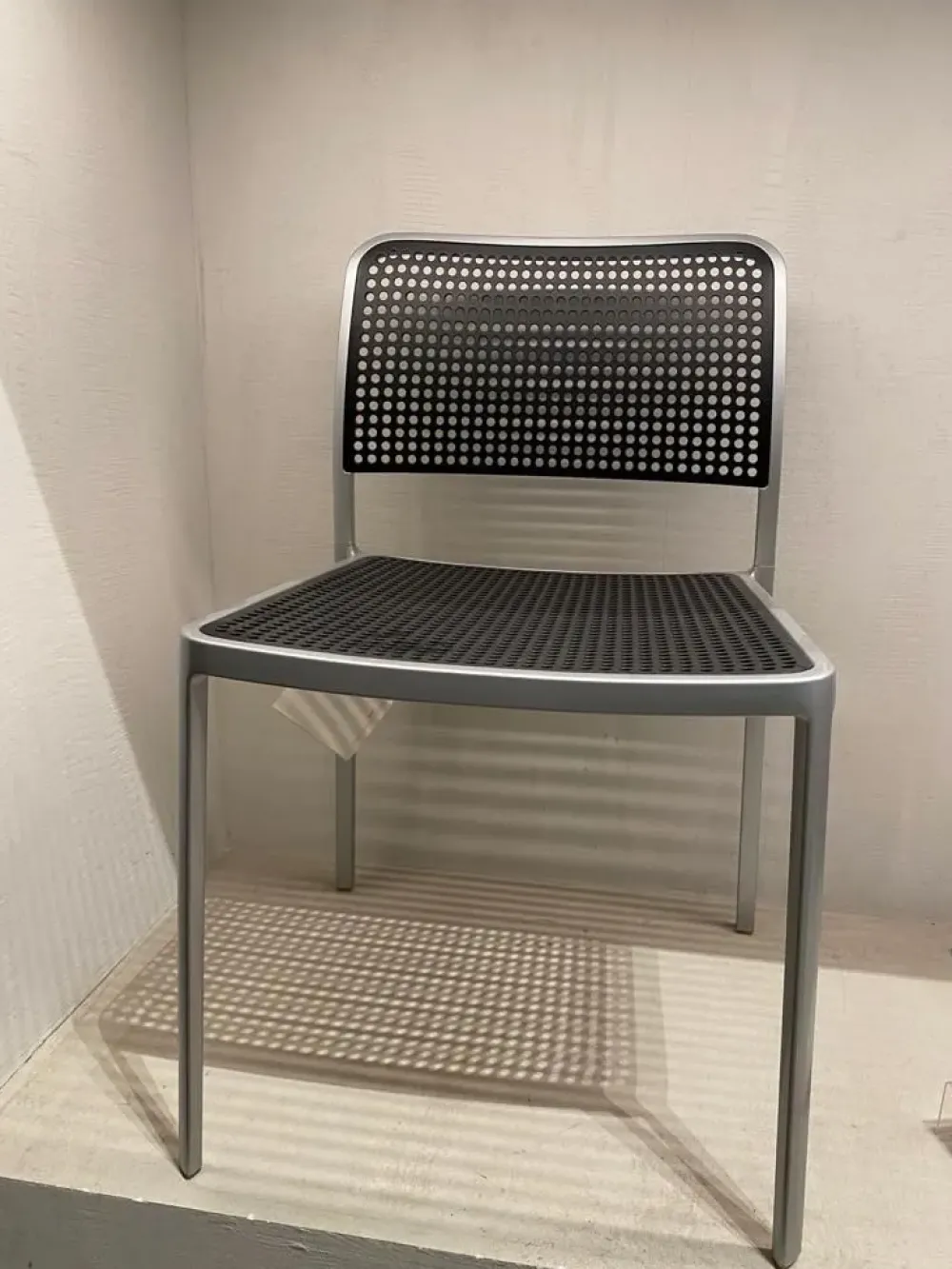 Outlet Sedia senza braccioli Audrey nera a prezzo scontato Sedie