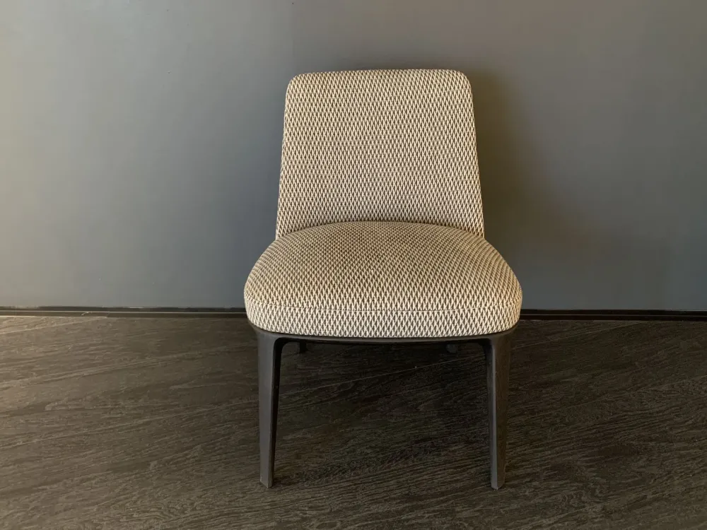 Poliform Sedia senza braccioli Sophie di a prezzo ribassato- Sedie