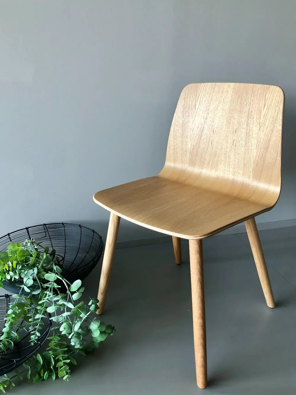 Sedia senza braccioli Varya wood di a prezzo ribassato^Inclass New