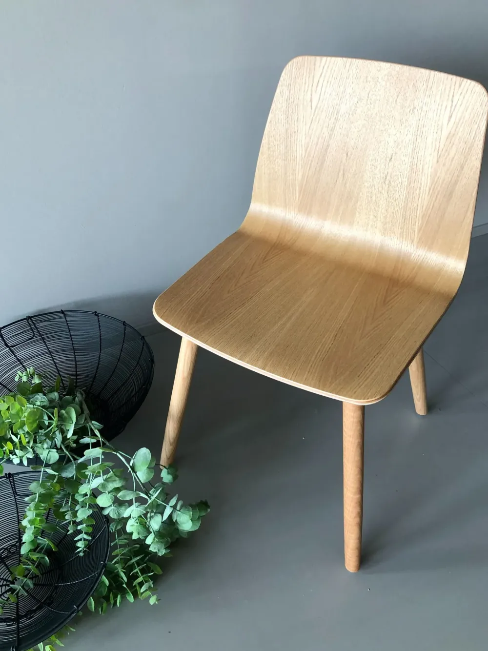 Sedia senza braccioli Varya wood di a prezzo ribassato^Inclass New