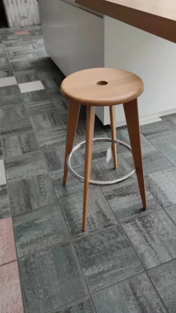 Sedia sgabello Tabouret haut Vitra a prezzo scontato^Collezione esclusiva Hot