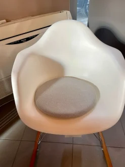 Sedia Vitra eames plastic armchair rar SCONTATA a PREZZI OUTLET^Collezione esclusiva Online