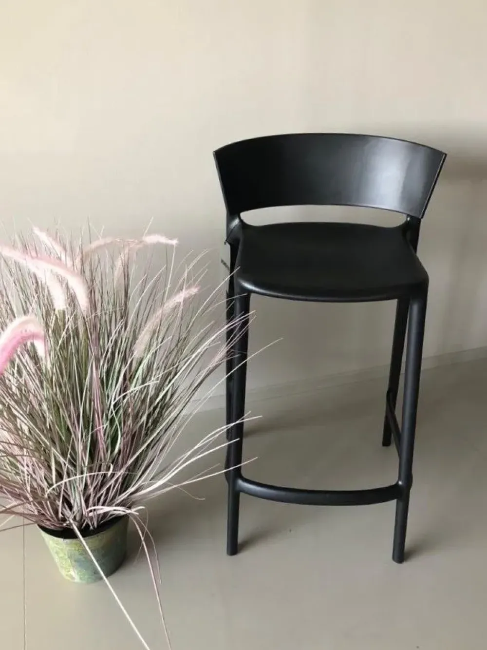 Vondom Sgabello Africa : design moderno, senza braccioli, prezzo vantaggioso.- Sgabelli