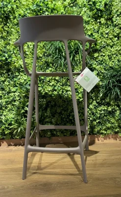 Kartell Sgabello con 4 gambe A.i. stool con forte sconto- Sgabelli