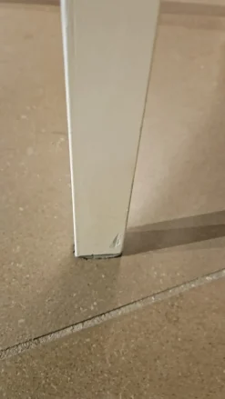 Clearance Sgabello con 4 gambe Stool one in offerta Sgabelli