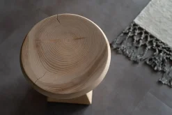 Discount Sgabello con base centrale Etrurio in offerta Sgabelli