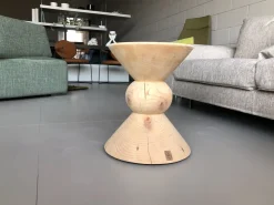 Riva 1920 Sgabello con base centrale Pop con forte sconto- Sgabelli