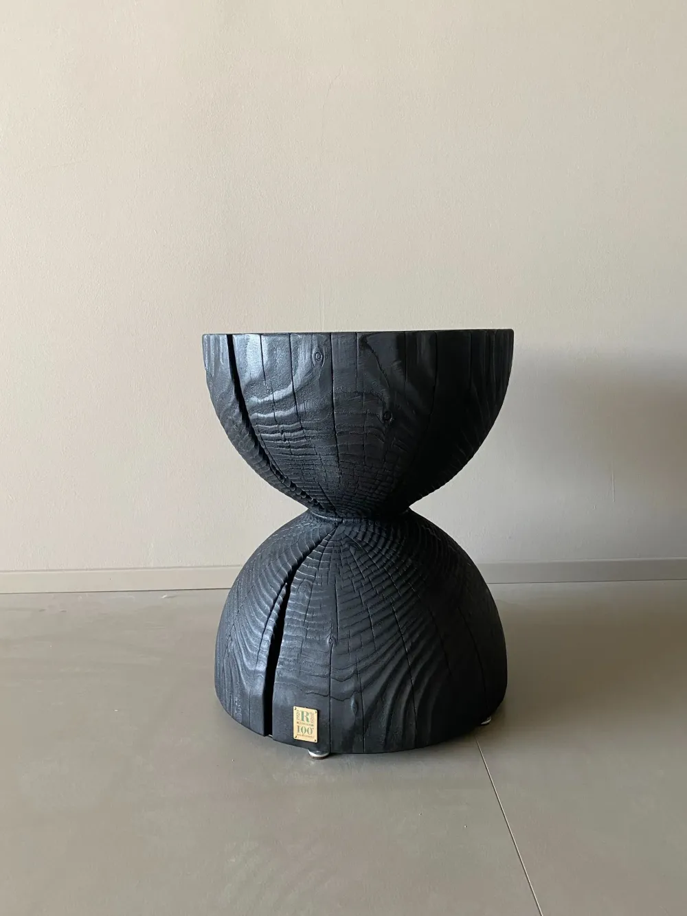 Riva 1920 Sgabello da soggiorno Clessidra in Offerta Outlet- Sgabelli