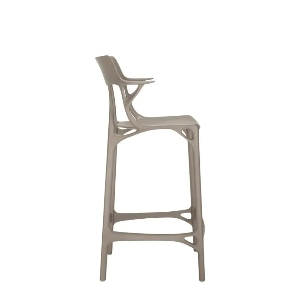 Kartell Sgabello modello A.i. stool recycled SCONTATO a PREZZI OUTLET- Sgabelli