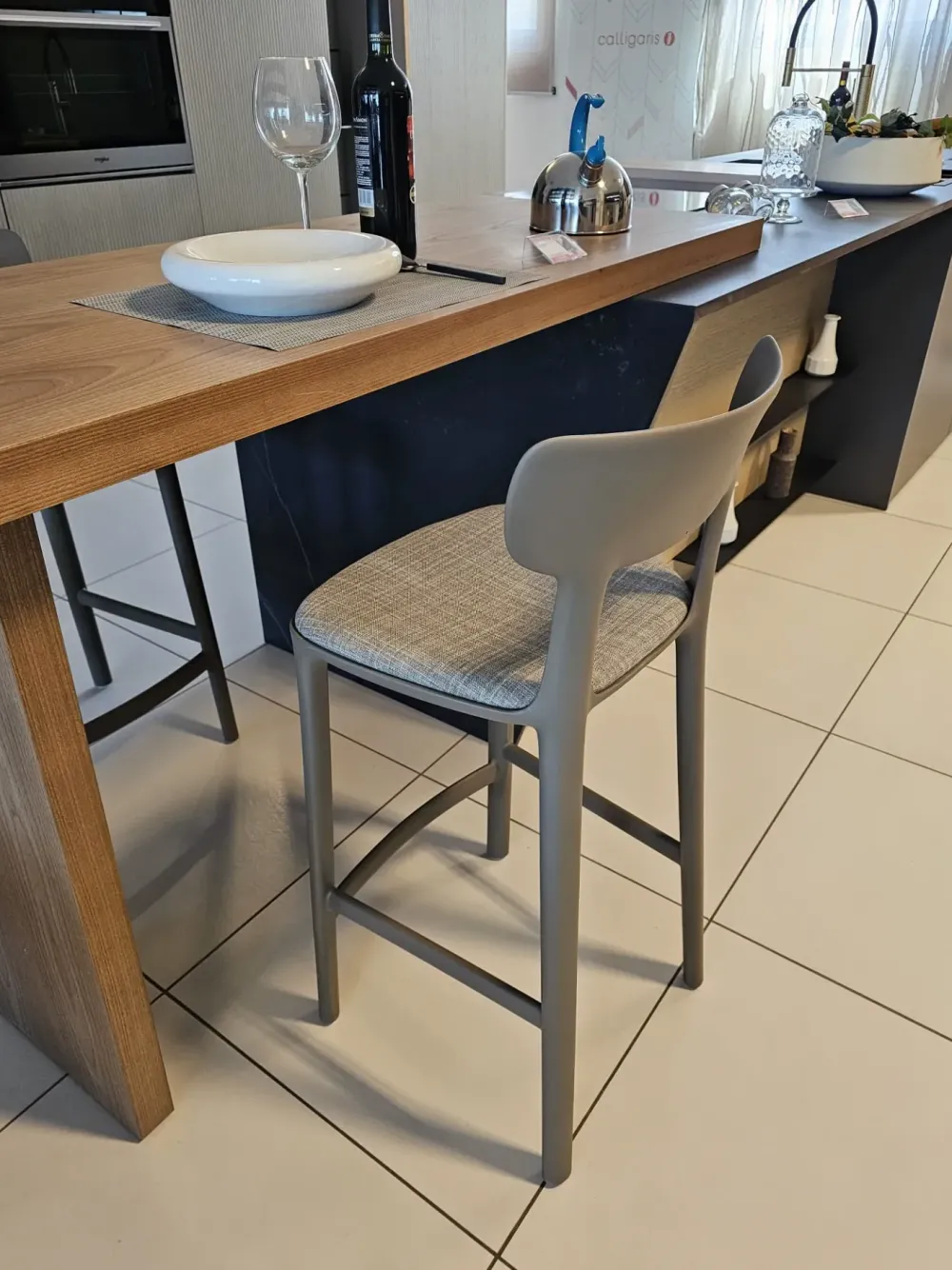 Sgabello modello Canova SCONTATO a PREZZI OUTLET^Infiniti Discount