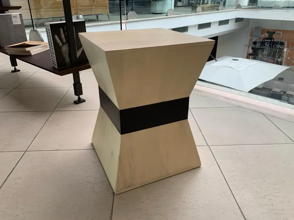 Sgabello modello Sgabello artigianale SCONTATO a PREZZI OUTLET Sgabelli