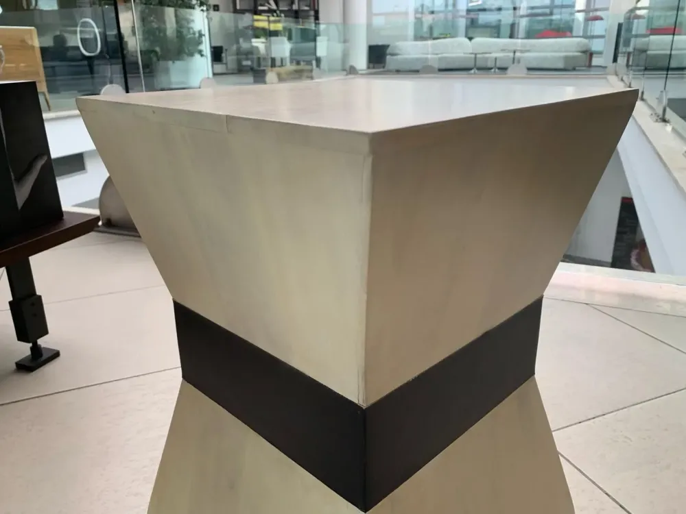 Sgabello modello Sgabello artigianale SCONTATO a PREZZI OUTLET Sgabelli