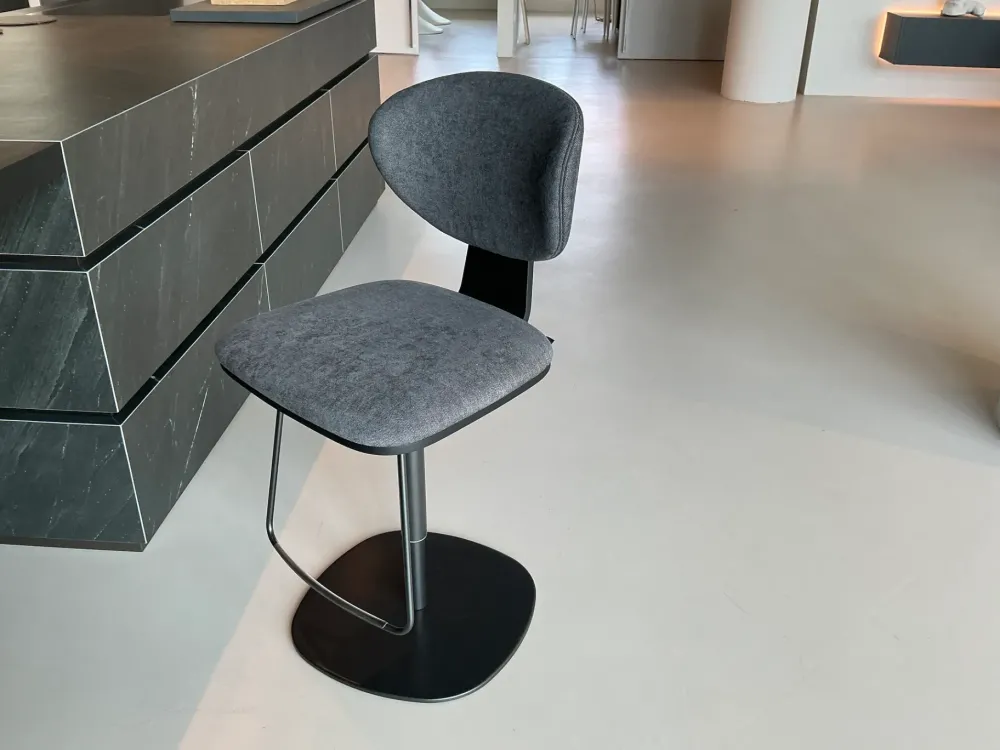 Online Sgabello Olos too con base centrale convenienti Sgabelli