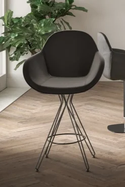 Sgabello poltroncina Hugo a prezzo scontato^Ozzio Outlet