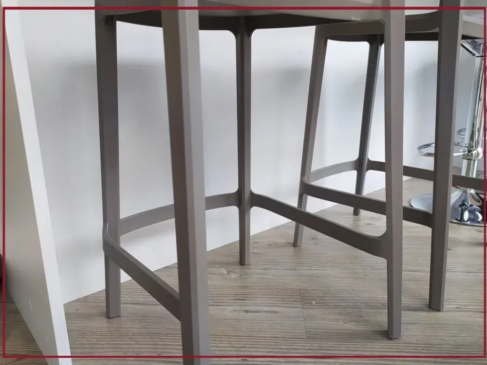 Calligaris Sgabello senza braccioli Skin a prezzo ribassato- Sgabelli