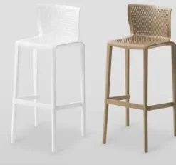 Clearance Sgabello Spyker Stool a prezzo scontato. Design moderno e pratico. Sgabelli
