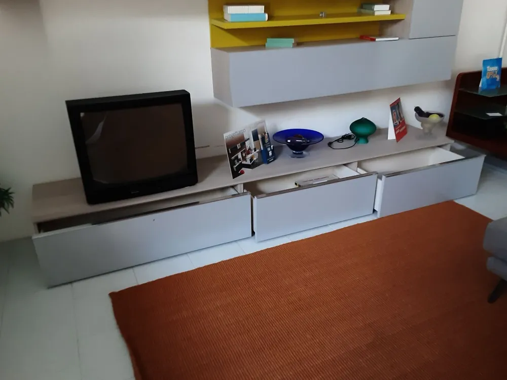 Soggiorno completo Duebi di in stile design in offerta Soggiorni Completi