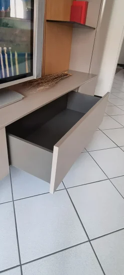 Best Soggiorno completo Spazio di in stile moderno con forte sconto Soggiorni Completi