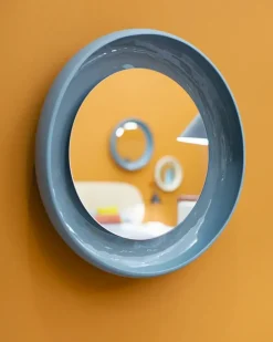 Miniforms Specchiera modello Coque di con forte sconto- Specchiere