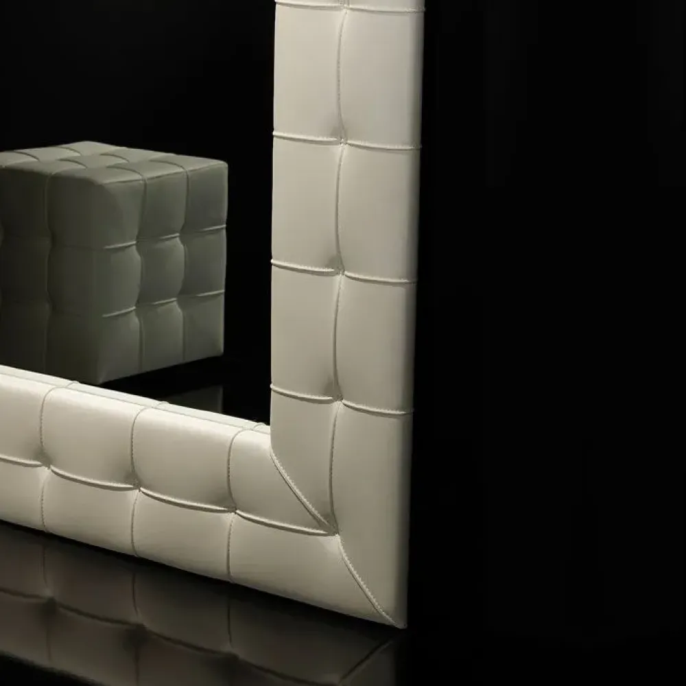 Specchiera modello Pasha' di in offerta^Cattelan Italia Online