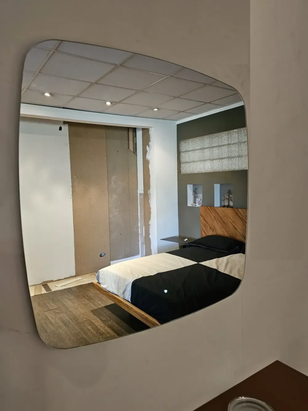 Specchiera modello Riflesso di con forte sconto^Adok Hot