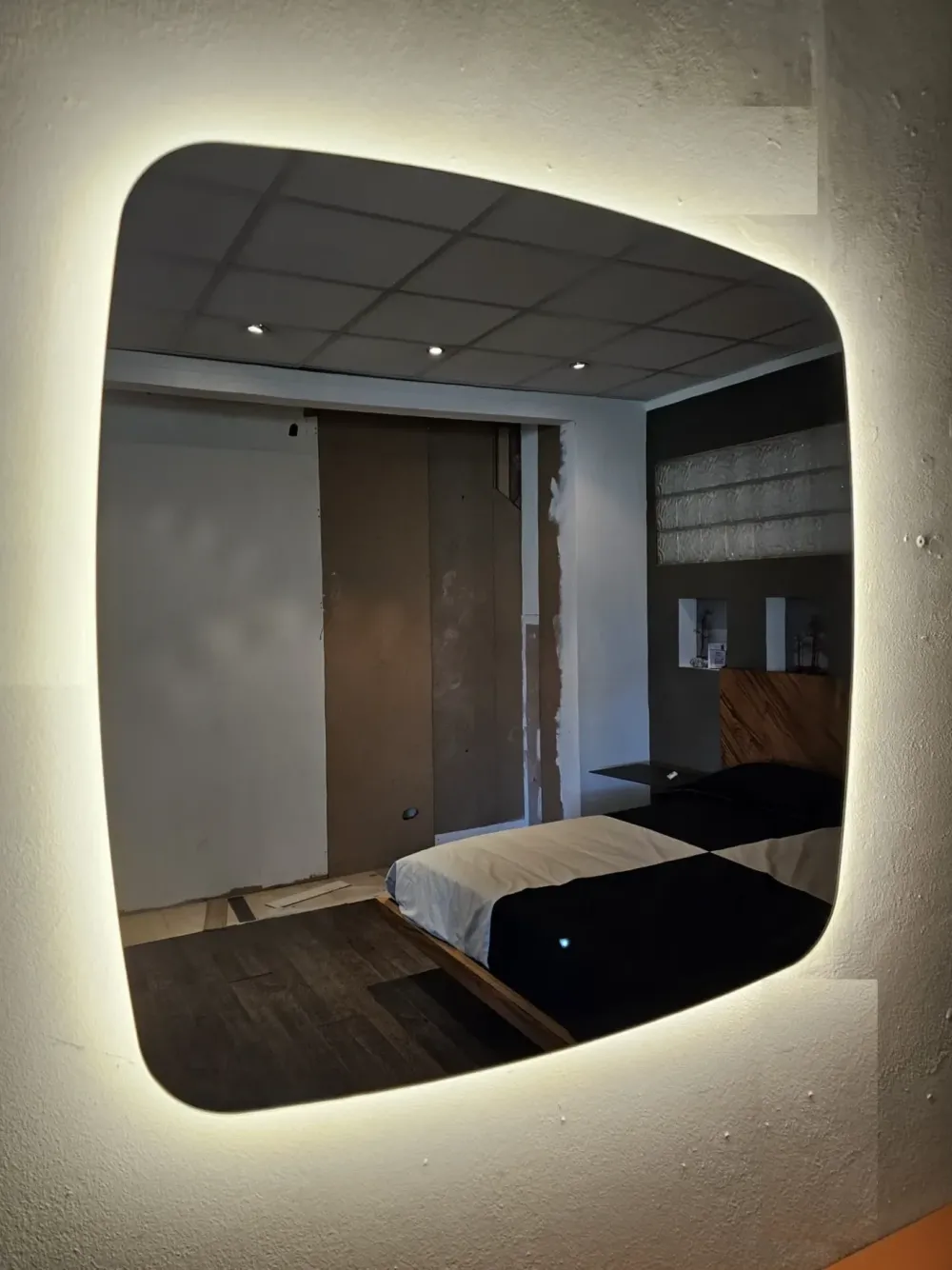 Specchiera modello Riflesso di con forte sconto^Adok Hot