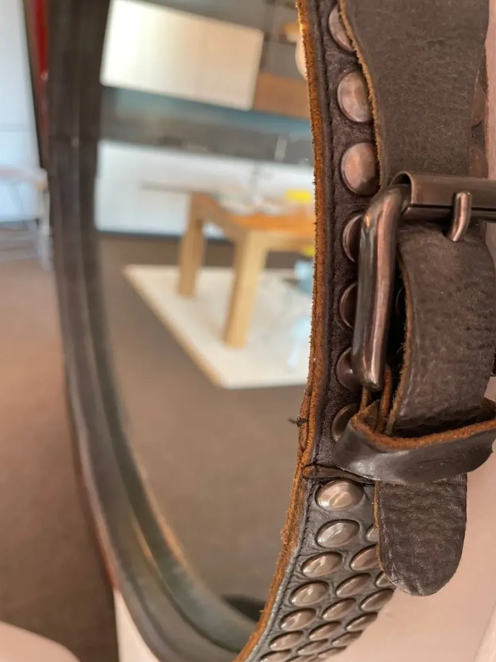 Moroso Specchiera stile design modello Ego studd in OFFERTA OUTLET- Specchiere