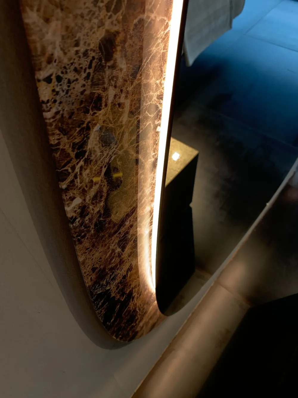 Lago Specchio design Era di scontato -37%- Specchiere