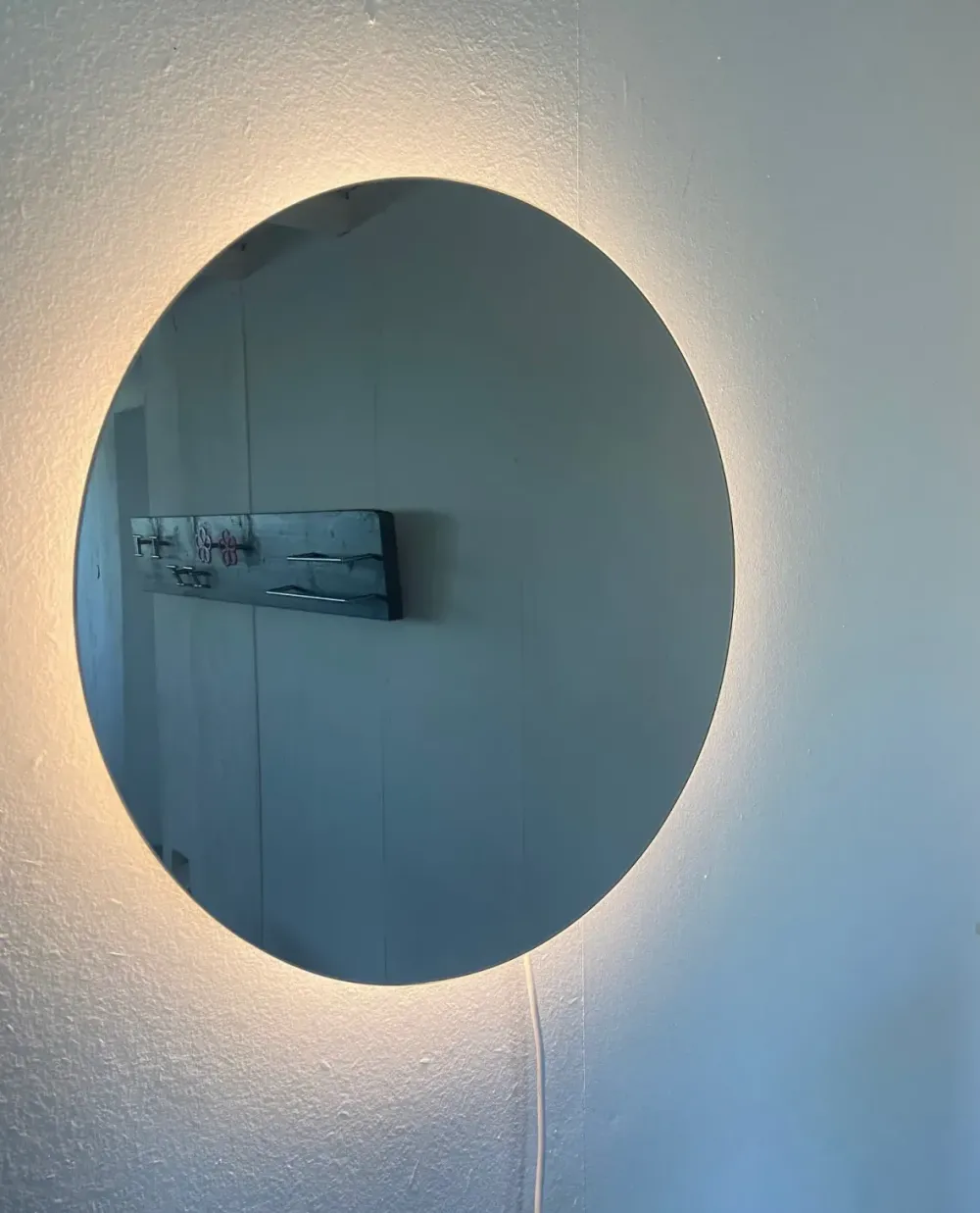 New Specchio design Specchio lotus di a prezzo Outlet Specchiere