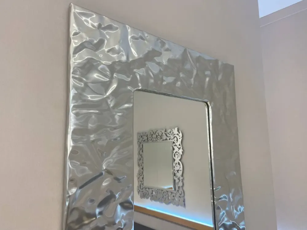 Sale Specchio Mito di in stile moderna Specchiere