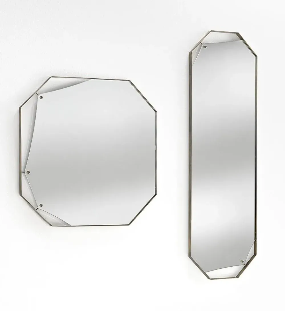 Sale Specchio modello Pinch di a prezzi convenienti Specchiere