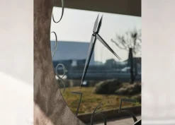 Specchio stile moderna modello Moment con orologio in OFFERTA OUTLET^Cattelan Italia New